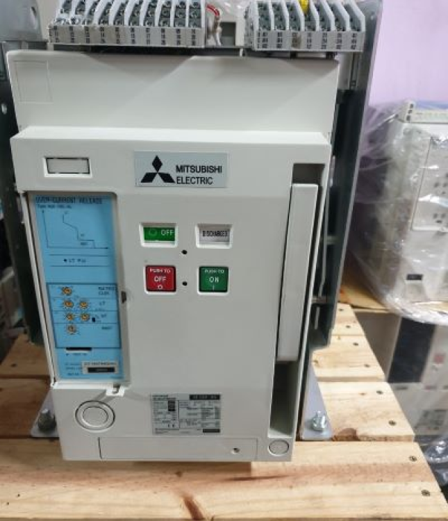 Giá Máy Cắt Không Khí (ACB) 3Pha, 4Pha - Mitsubishi cũ
